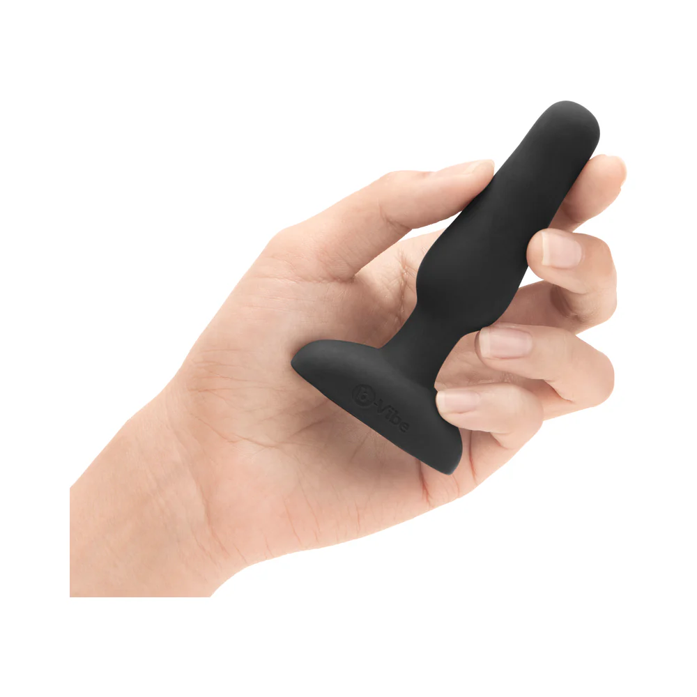 b-Vibe Novice Rechargeable Remote-Controlled Vibrating Silicone Anal Plug Black - Image 9